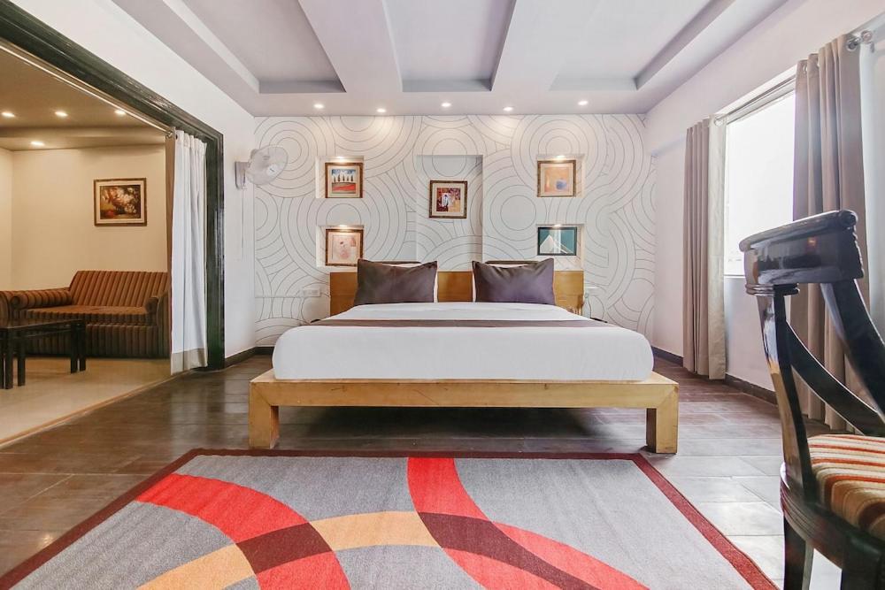 Hotel Queens Tower Amritsar Esterno foto