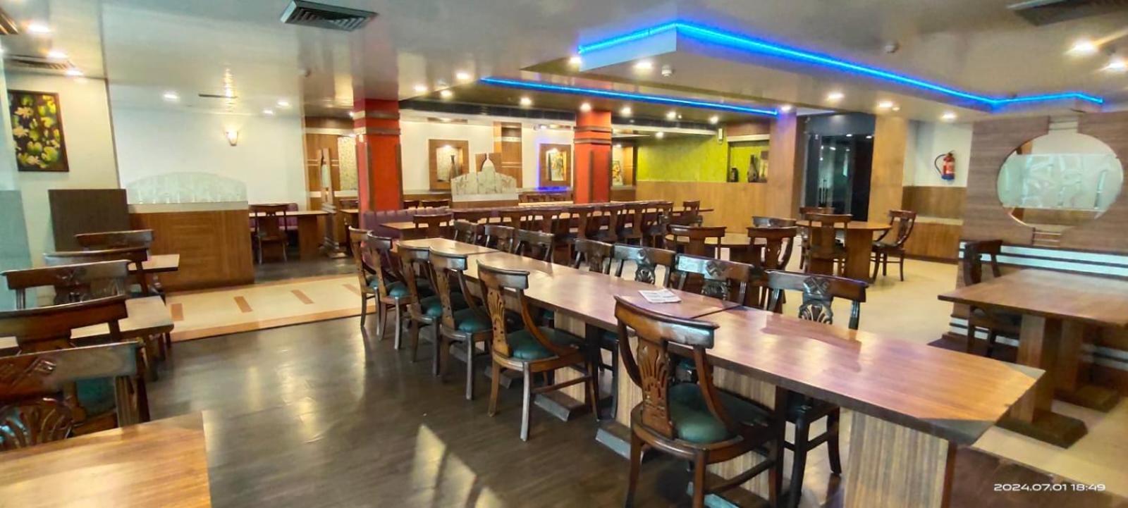 Hotel Queens Tower Amritsar Esterno foto